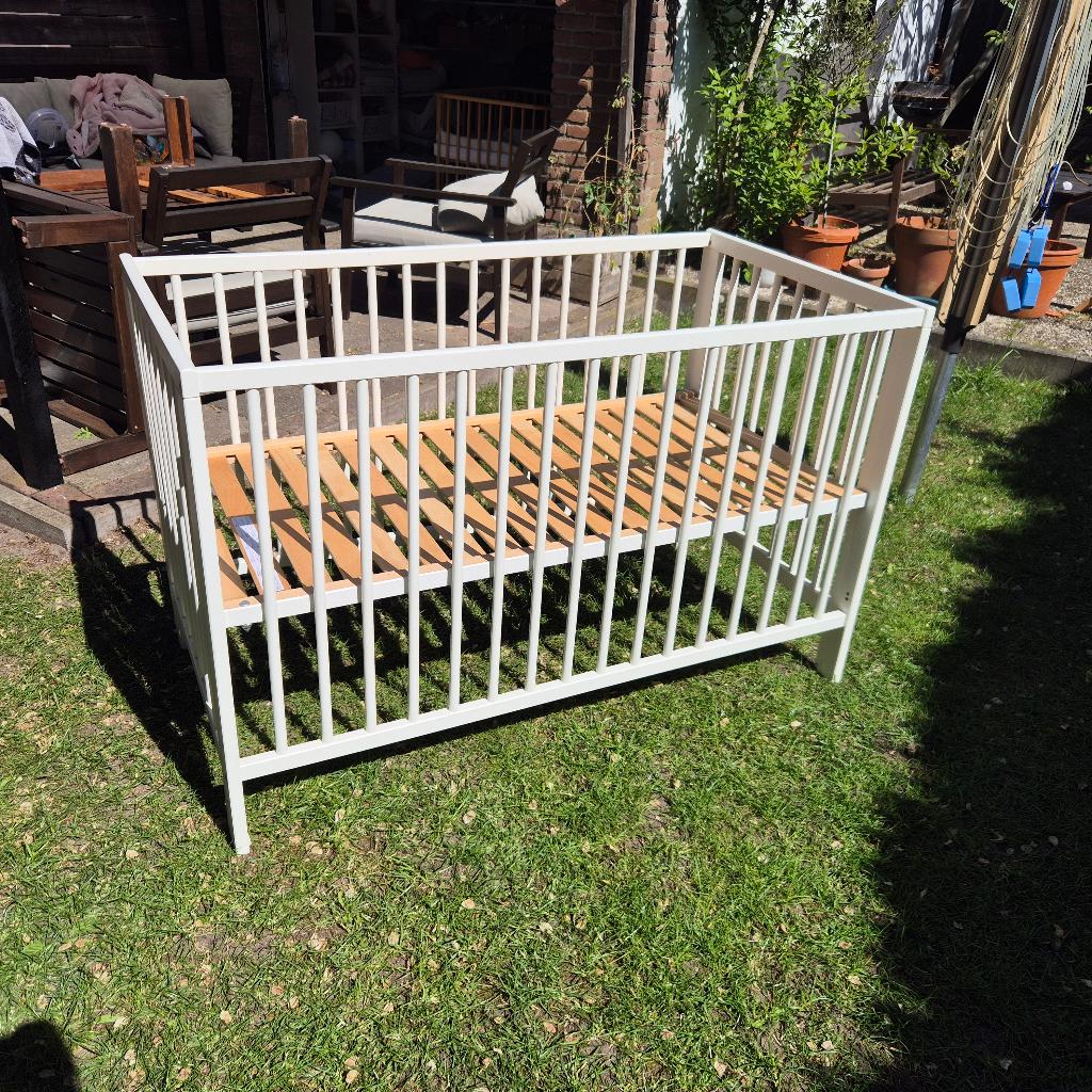 GULLIVER Babybedje, wit, 60x120 cm, Ophalen, Gebruikt, Ledikant