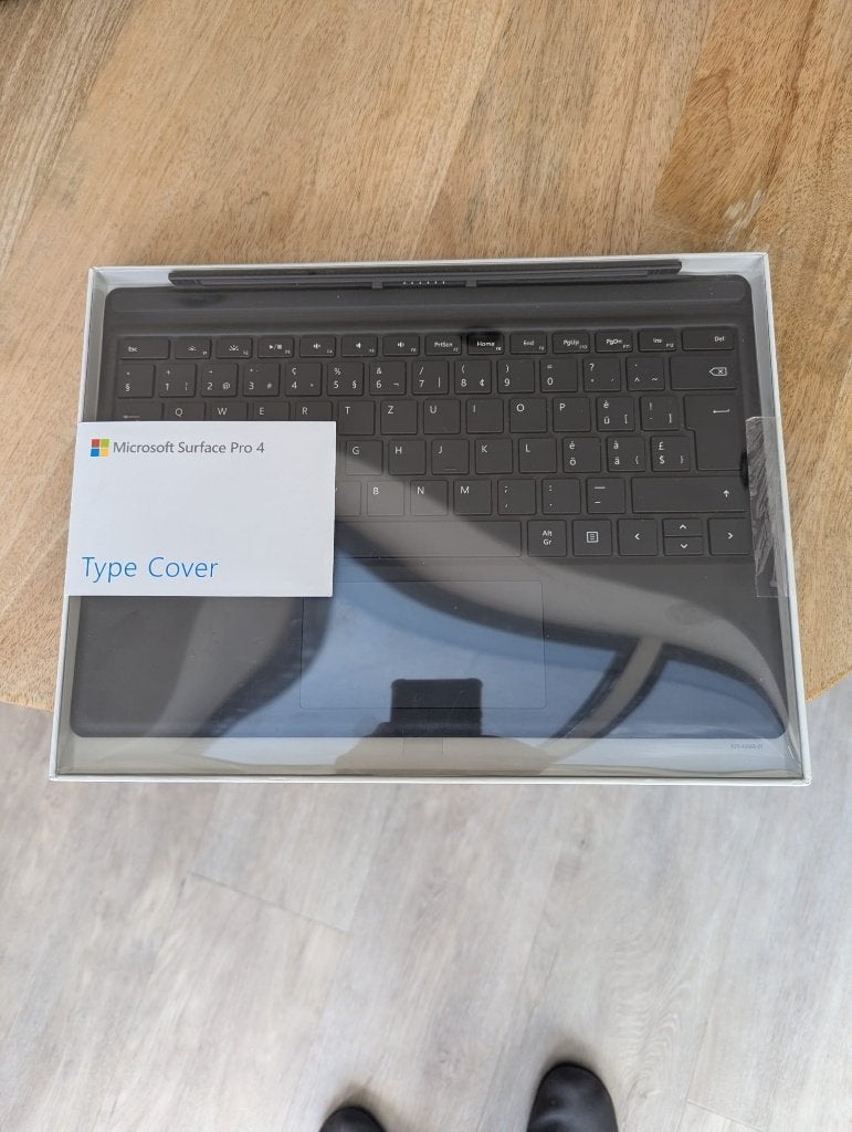 Microsoft Surface Pro Type Cover 1725 | Zwart | QWERTZ, Verzenden, Nieuw, Bescherming voor- en achterkant, Microsoft