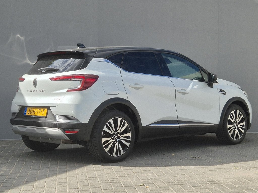 Renault Captur 1.6 E-Tech Plug-in Hybrid 160 Initiale Paris, Gebruikt, 4 cilinders, Wit, Bedrijf
