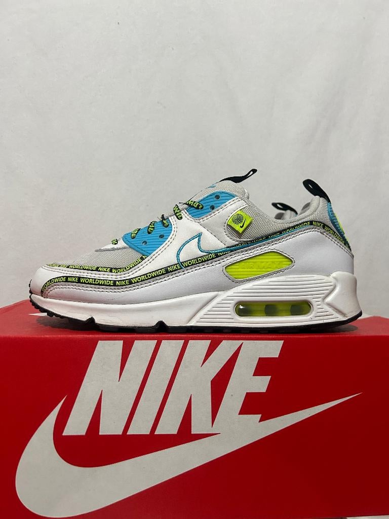 ALS NIEUW! Maat 41 - Nike Air Max 90 SE Worldwide, Kleding | Heren, Schoenen, Overige kleuren, Verzenden, Nike, Nike