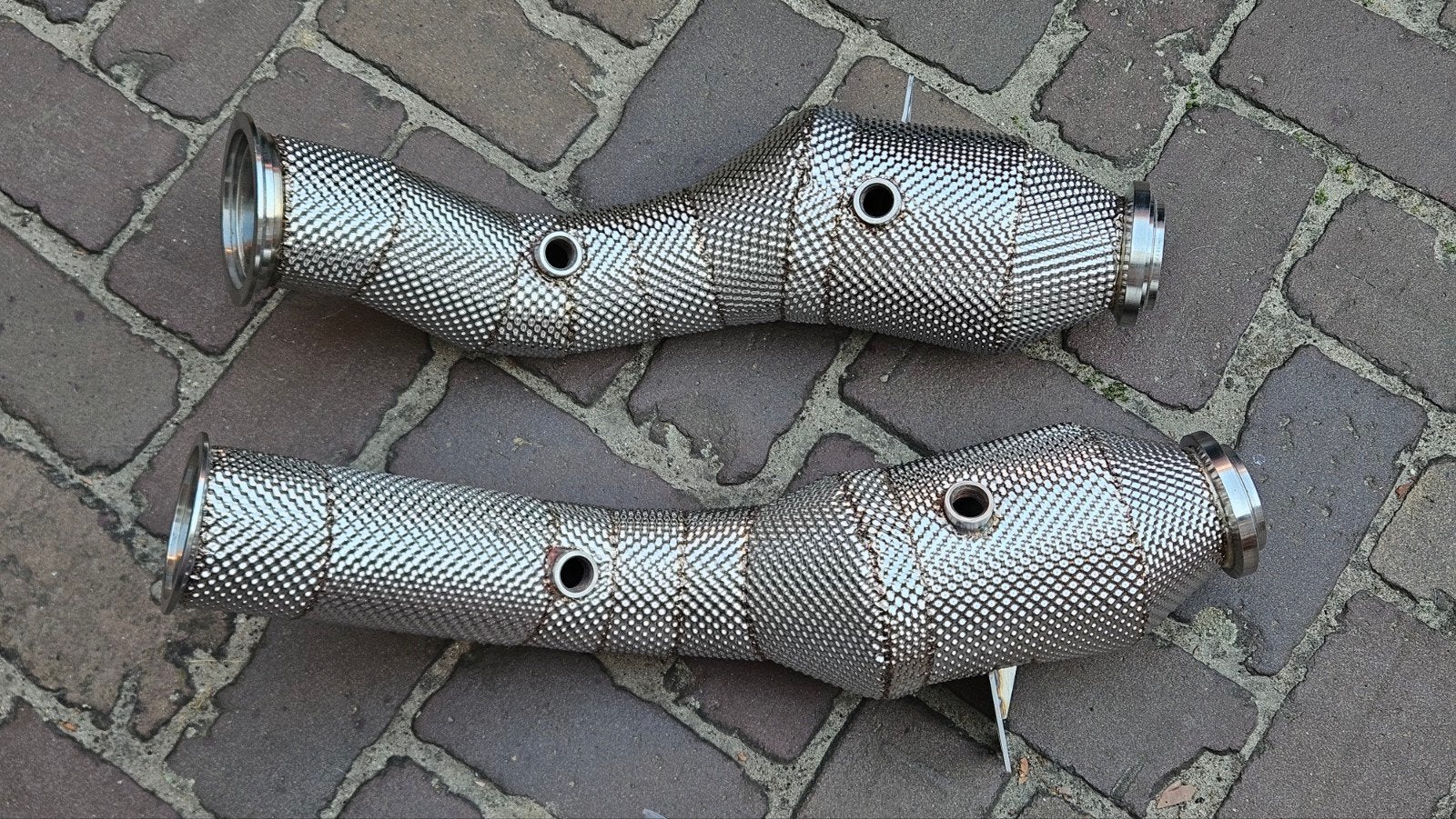 Uitlaat downpipe 200 cells MERCEDES C43AMG GLC43 E43AMG ZI, Ophalen of Verzenden, PERFORMANCE-EXHAUST.NL, INFO@PERFORMANCE-EXHAUST.NL