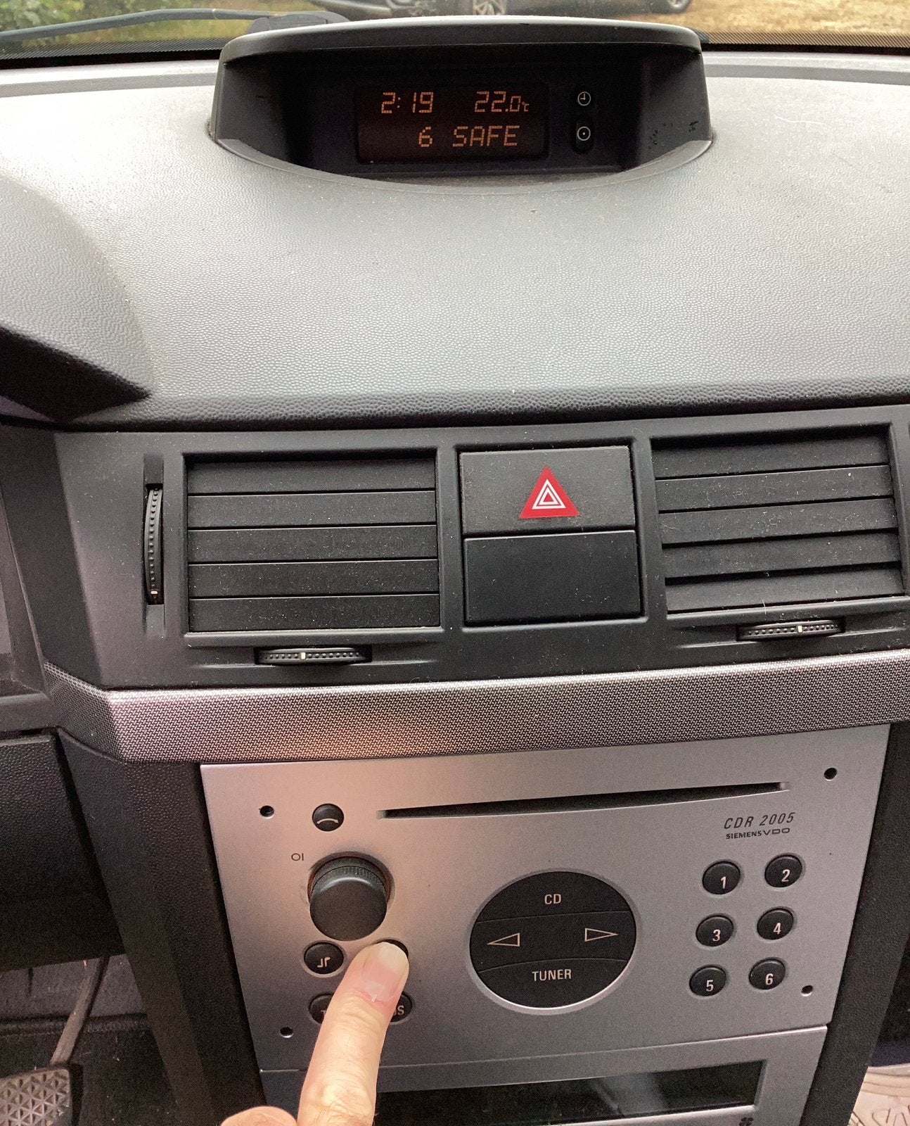 Te koop gevraagd: autoradio voor Opel Meriva, Ophalen of Verzenden, Opel