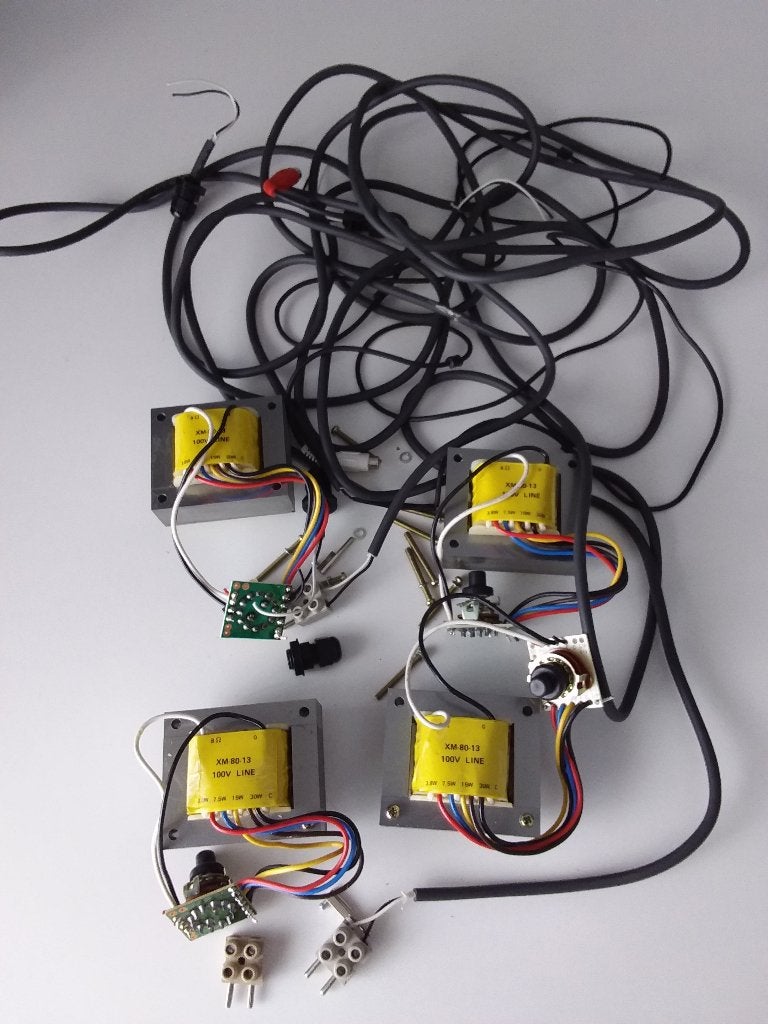 Gratis Tranfo's 100V komen uit luidsprekers, Audio, Tv en Foto, Luidsprekers, Ophalen, Minder dan 60 watt, Overige merken