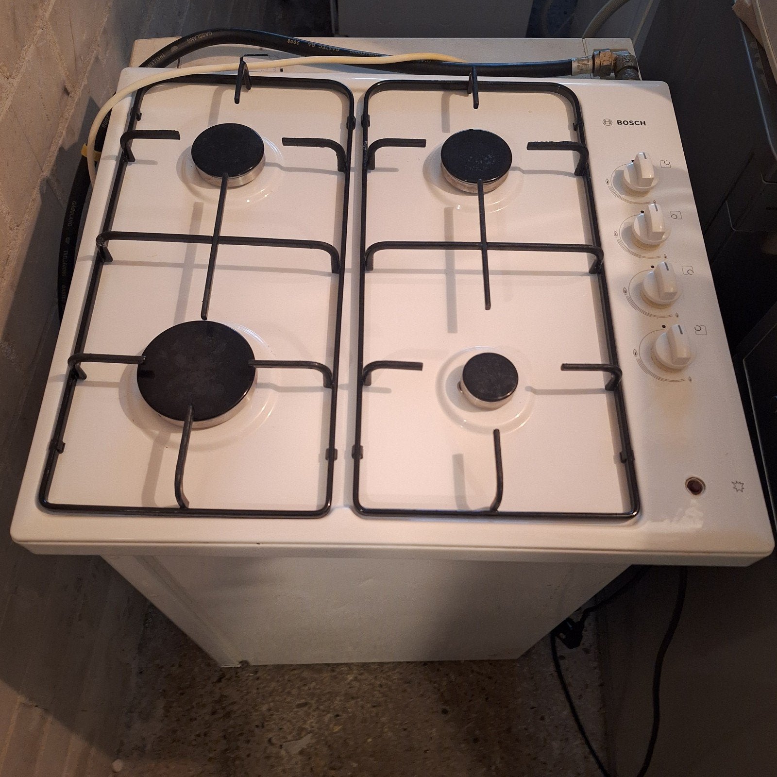 Bosch Vrijstaande Gaskookplaat met 4 Kookzones, Witgoed en Apparatuur, Gebruikt, Gas, Vrijstaand, 4 kookzones