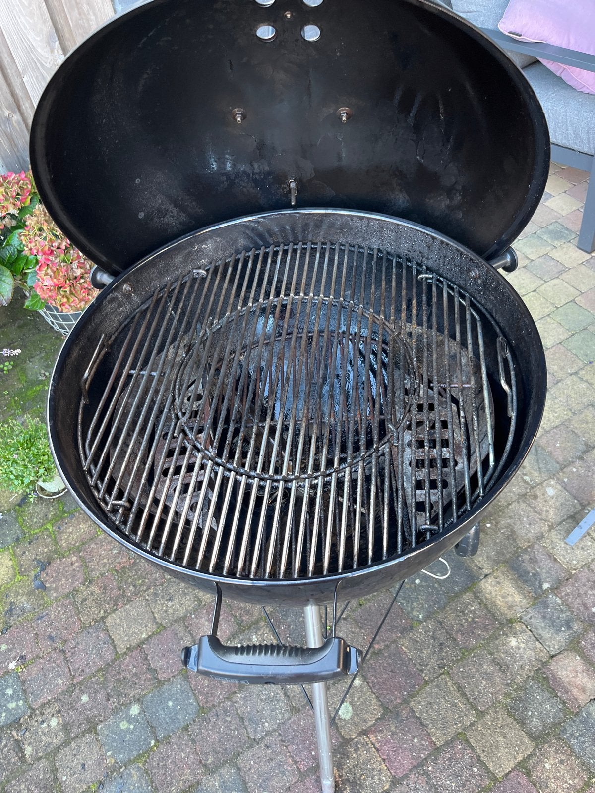Weber Master-Touch GBS E-5750 Houtskoolbarbecue Zwart, Ophalen, Gebruikt