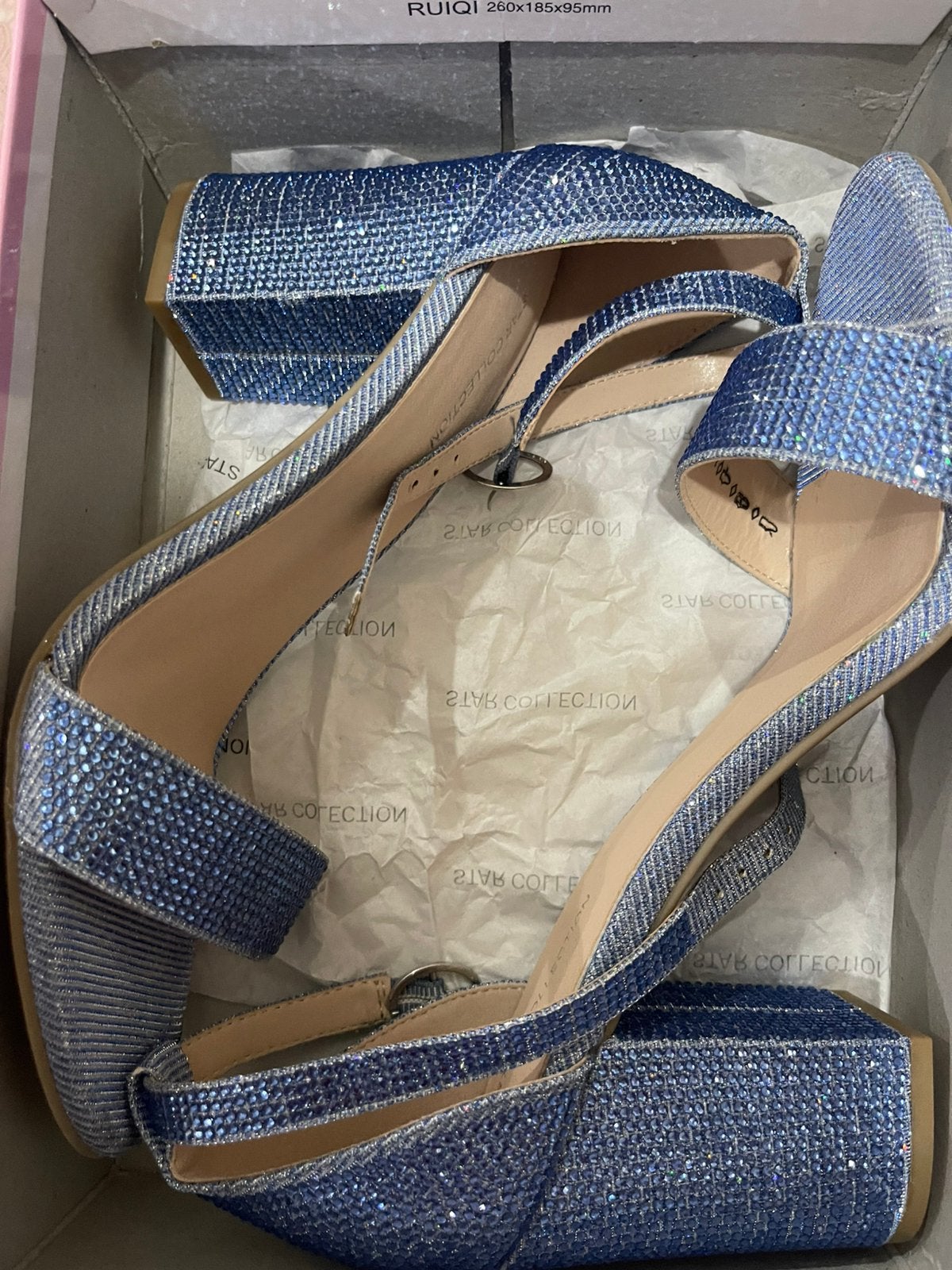 Nieuw, Ophalen of Verzenden, Zo goed als nieuw, Zwart, Sneakers of Gympen