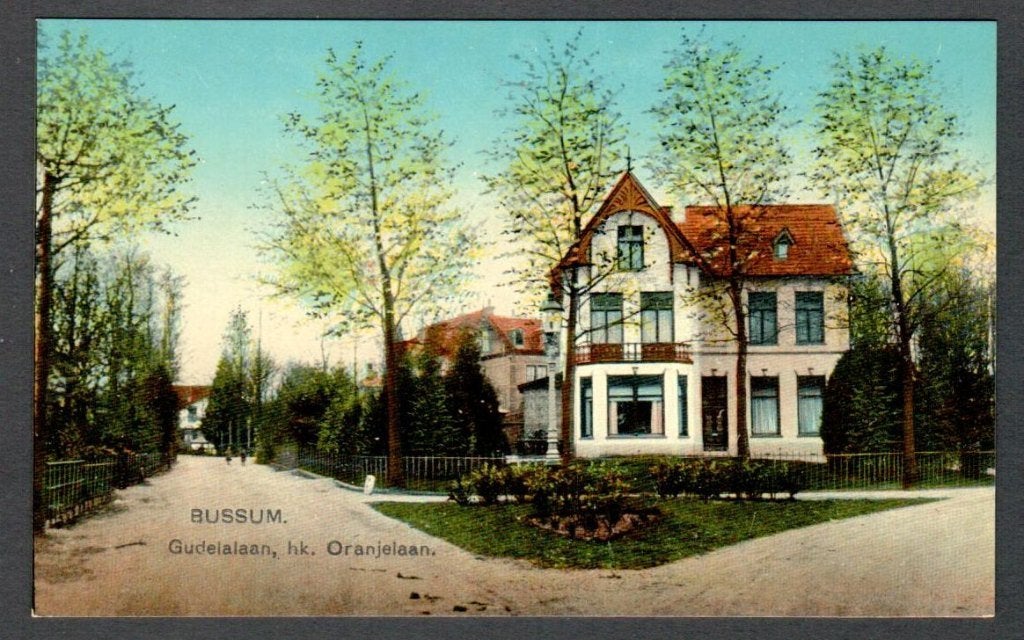 Oude Ansicht - Bussum - Gudelalaan, hk Oranjelaan - NH., Ophalen of Verzenden, 1940 tot 1960, Ongelopen, Noord-Holland