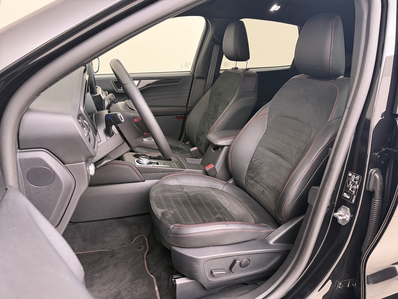 Ford Kuga 2.5 PHEV ST-Line X I Trekhaak I Winterpakket I Ada, Auto's, Automaat, Gebruikt, Zwart, 4 cilinders