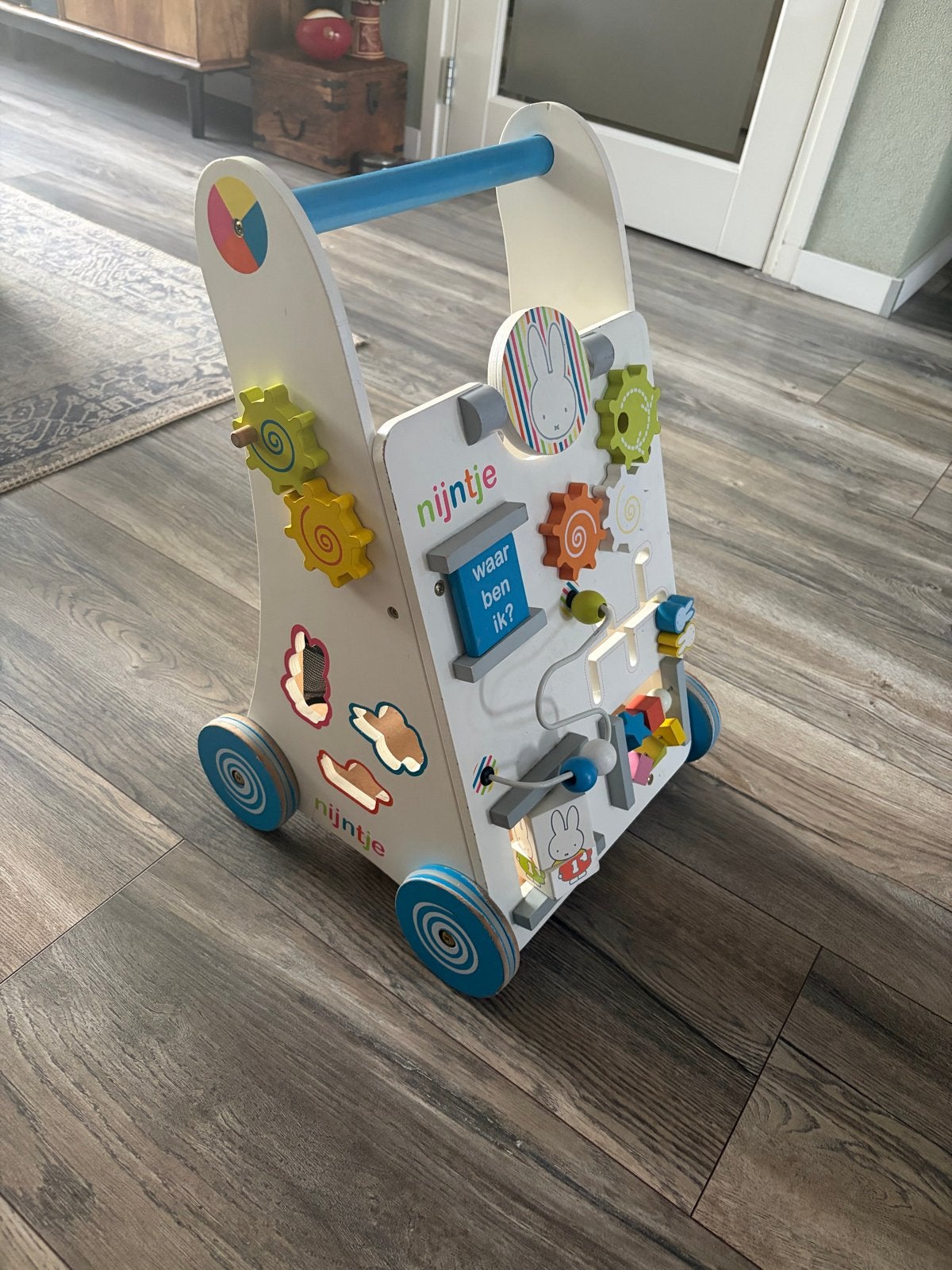Nijntje houten loopwagen met activiteitenpaneel, Kinderen en Baby's, Speelgoed | Babyspeelgoed, Ophalen, Gebruikt, Overige typen