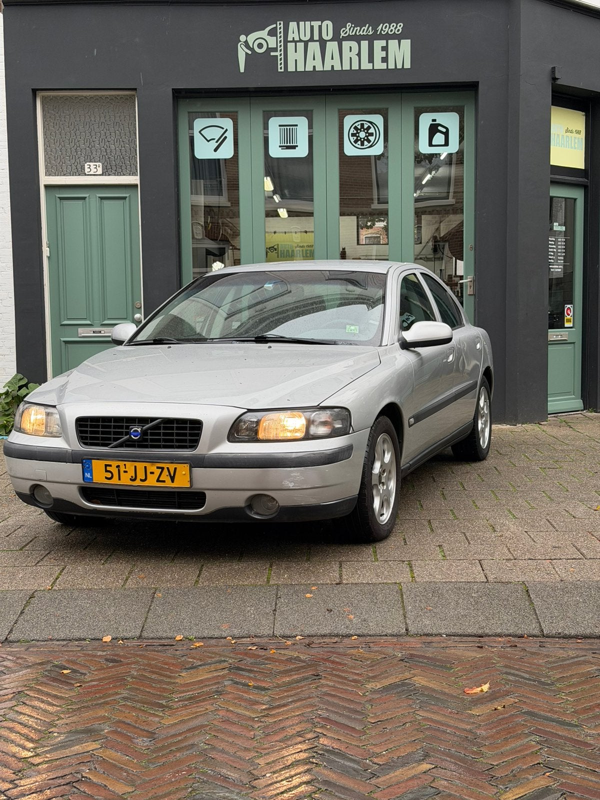 Volvo S60 2.4 140PK AUT 2002 Carbagerun!?, Stof, S60, Bedrijf, 2435 cc