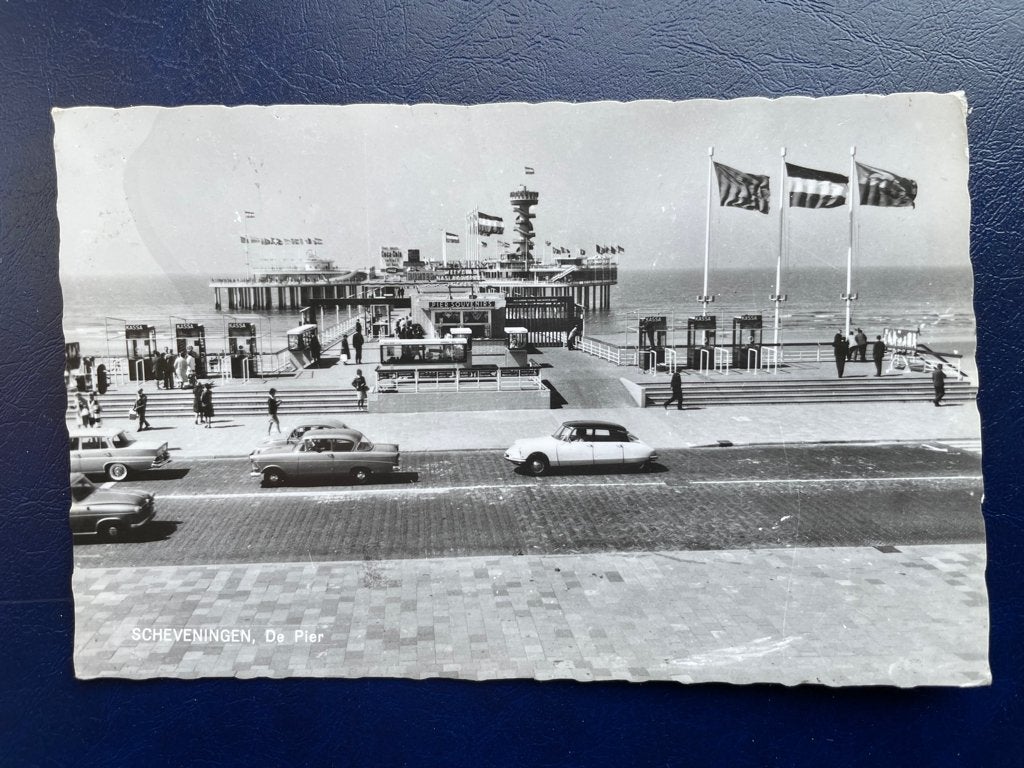 ak v. Scheveningen + 1 Citroën DS 19, Snoek in straatbeeld., Verzenden, 1940 tot 1960, Zuid-Holland
