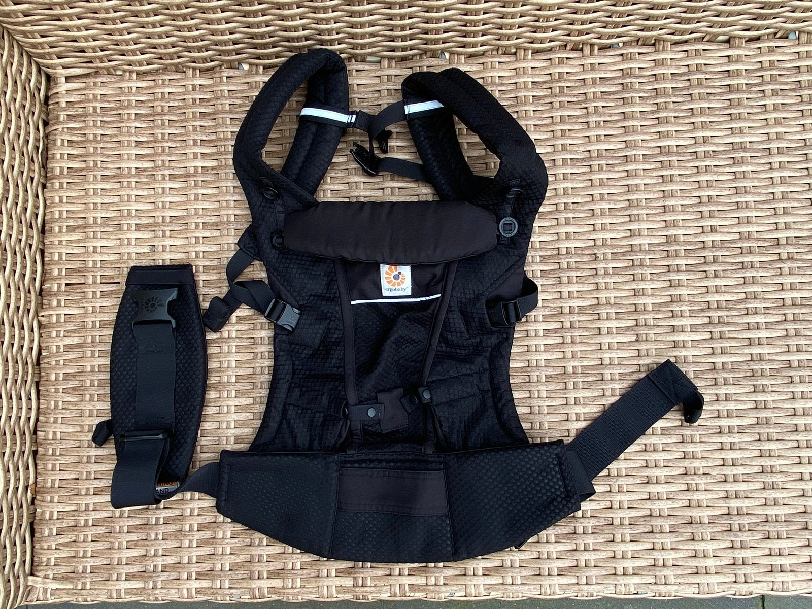 Ergo baby adapt mesh black, Kinderen en Baby's, Babydragers en Draagdoeken, Overige merken, Buik of Rug, Ophalen of Verzenden