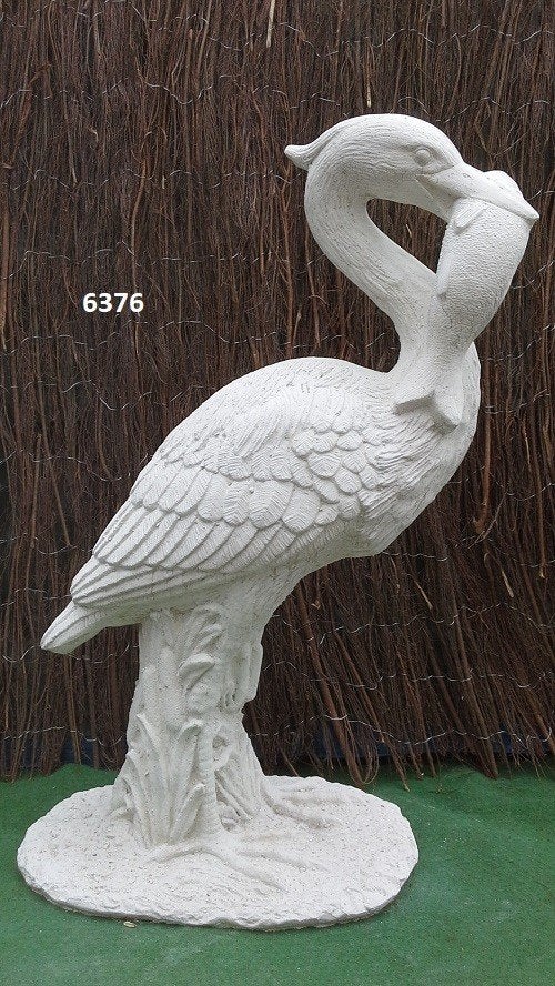 Reiger.  nr 6376, Ophalen, Nieuw, Beton, Mensenbeeld