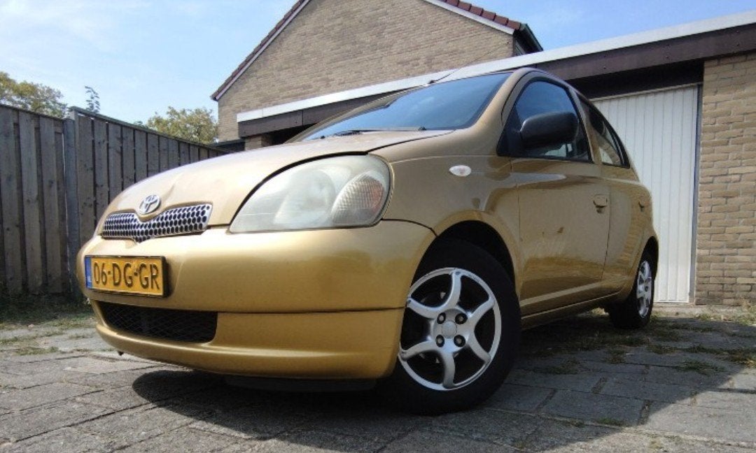 Toyota Yaris 1.0-16V VVT-i 5 Deurs, Auto-onderdelen, Ophalen of Verzenden, Voor, Toyota, Bumper