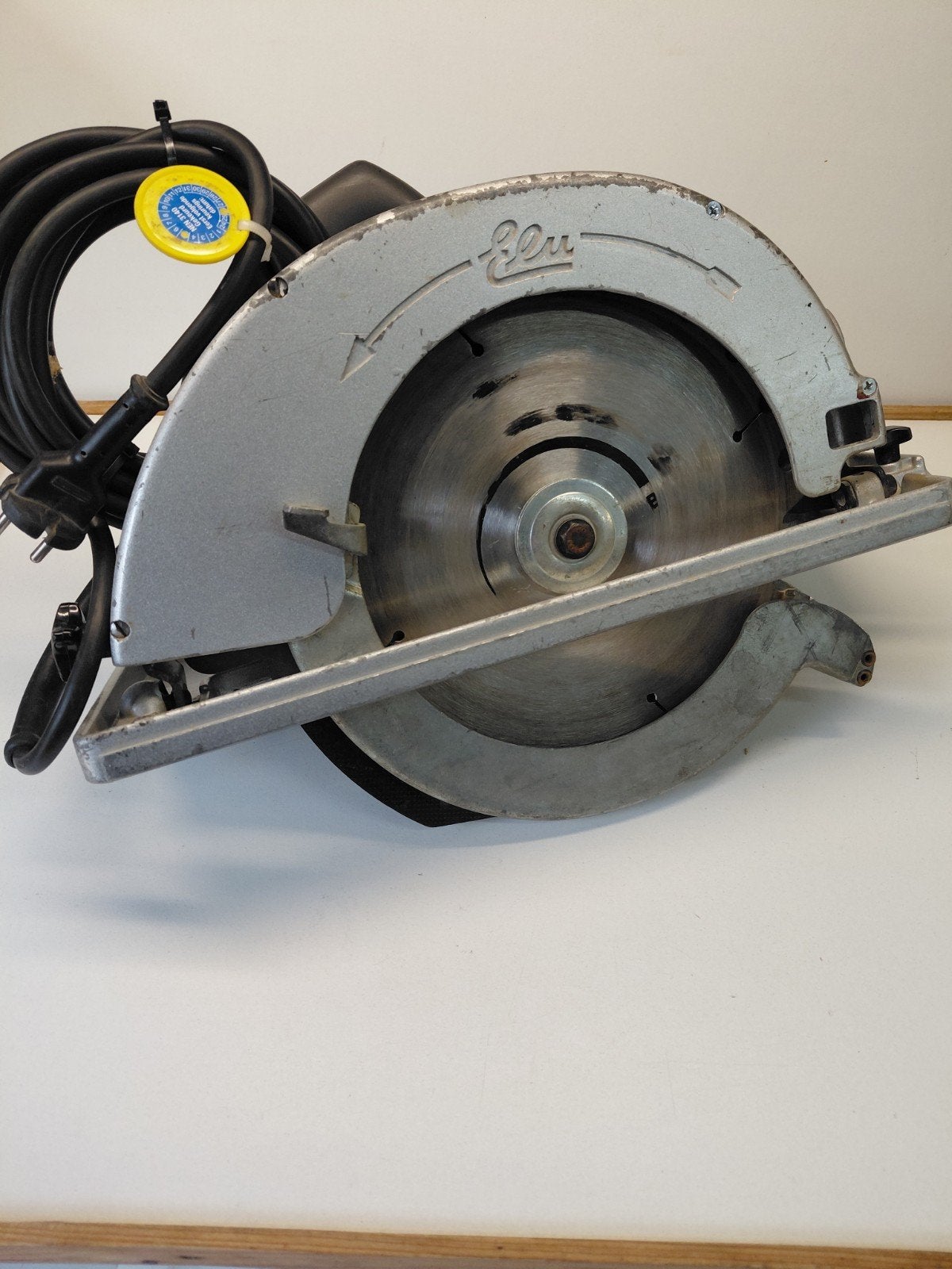 ELU MH 85  1600W Handcircelzaag, Gebruikt, Ophalen of Verzenden, Afkortzaag, 30 tot 70 mm