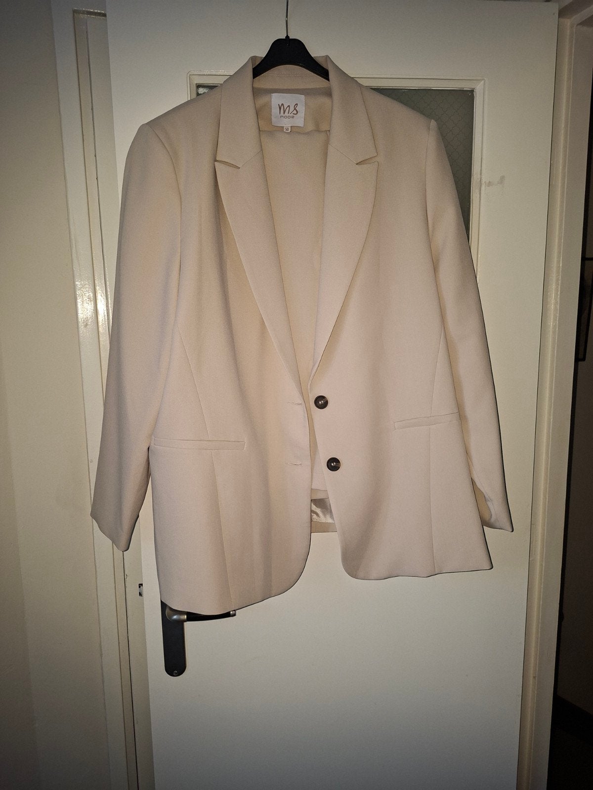 MS Mode set: Broek (46), Colbert (50), Kanten Blouse (XXL), Beige, Maat 46/48 (XL) of groter, Nieuw, Ophalen of Verzenden