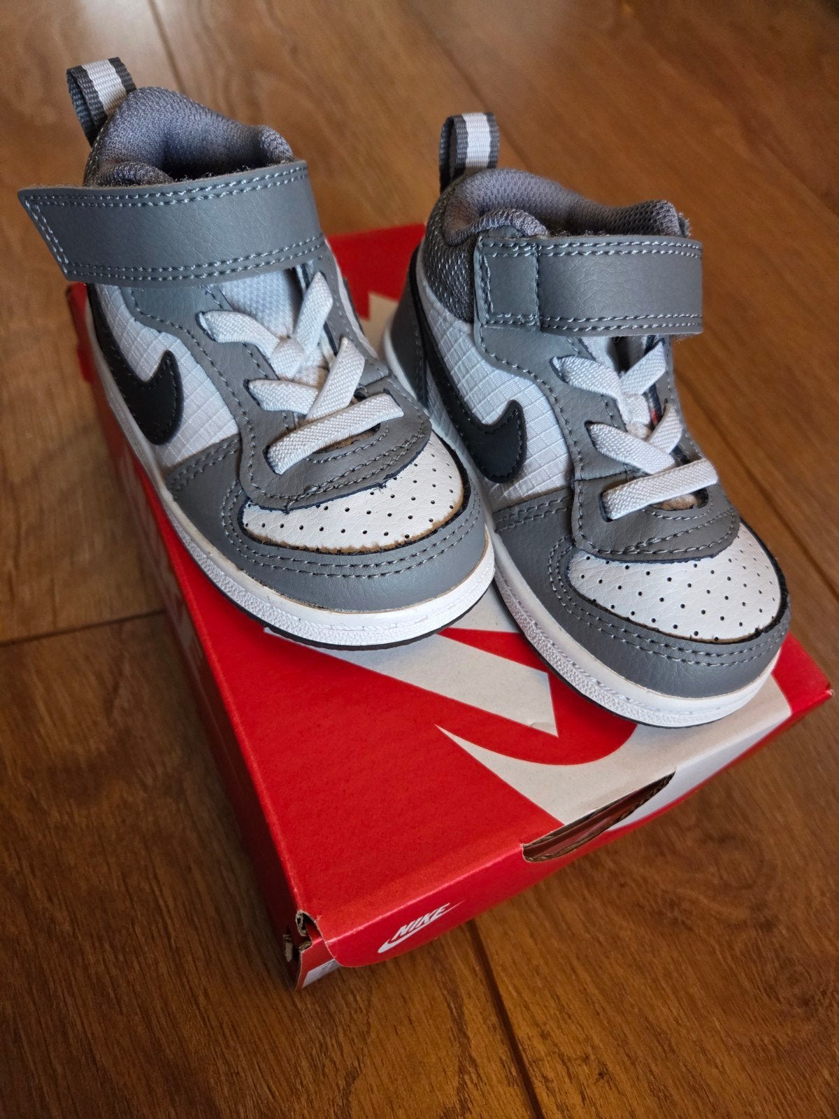 Nieuwe Nike speakers, gympen (TDV) - Maat 21, Nieuw, Ophalen of Verzenden, Nike, Jongen of Meisje
