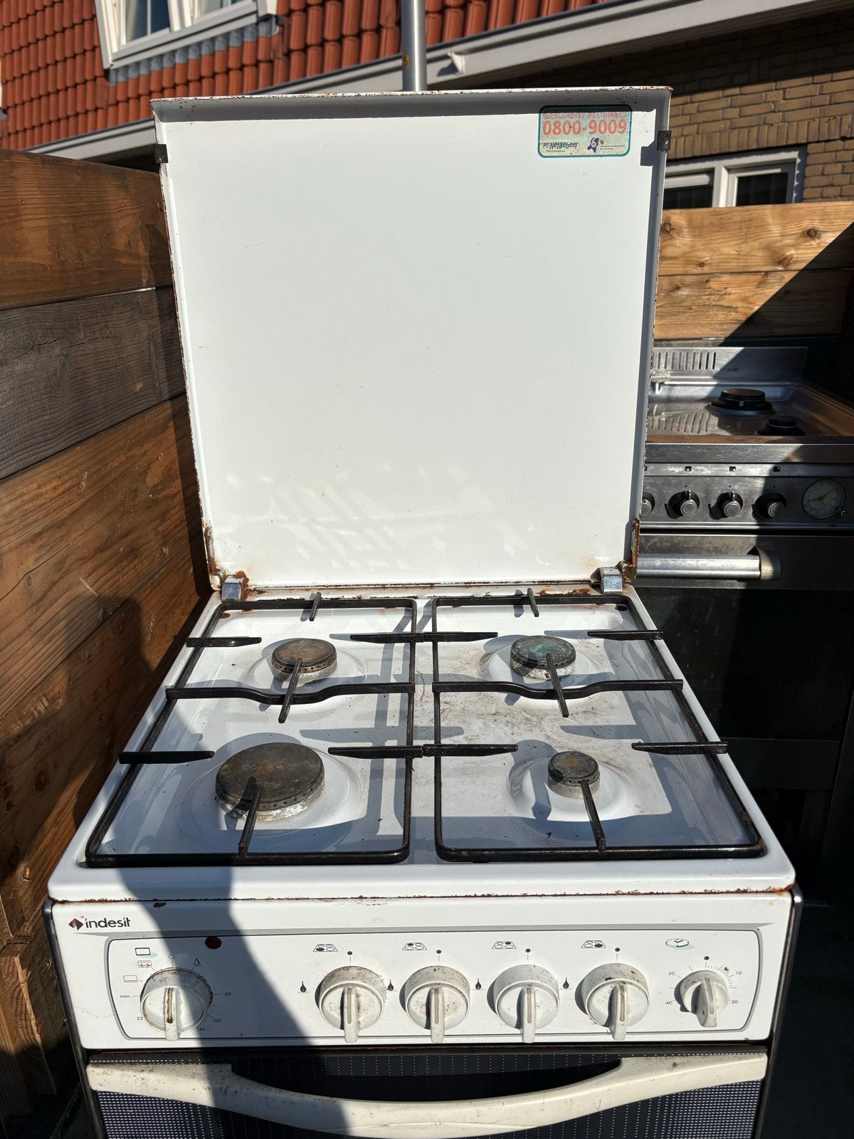 Indesit 4-pits gasfornuis met oven, Witgoed en Apparatuur, Gebruikt, 60 cm of meer, Gas, Vrijstaand