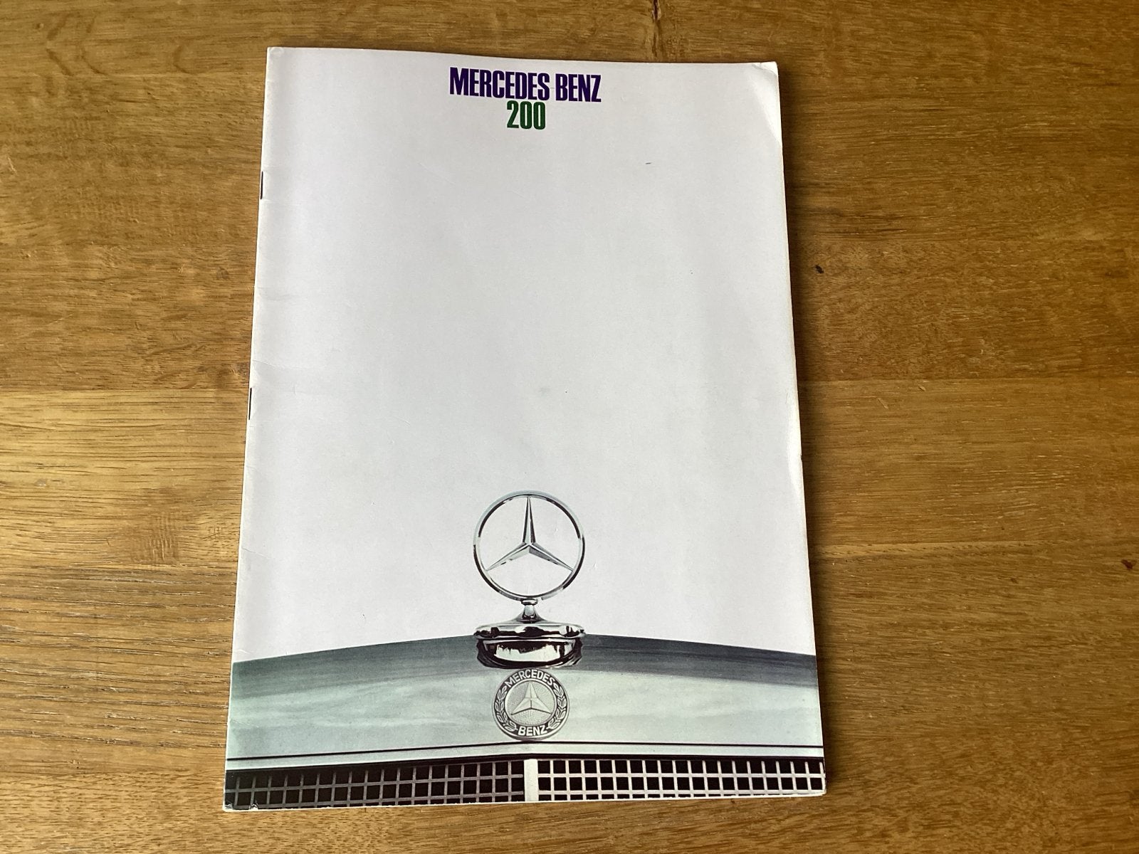 Mercedes-Benz 200 Brochure (Jaren '60) met techn.gegevens, Ophalen of Verzenden, Gelezen, Mercedes