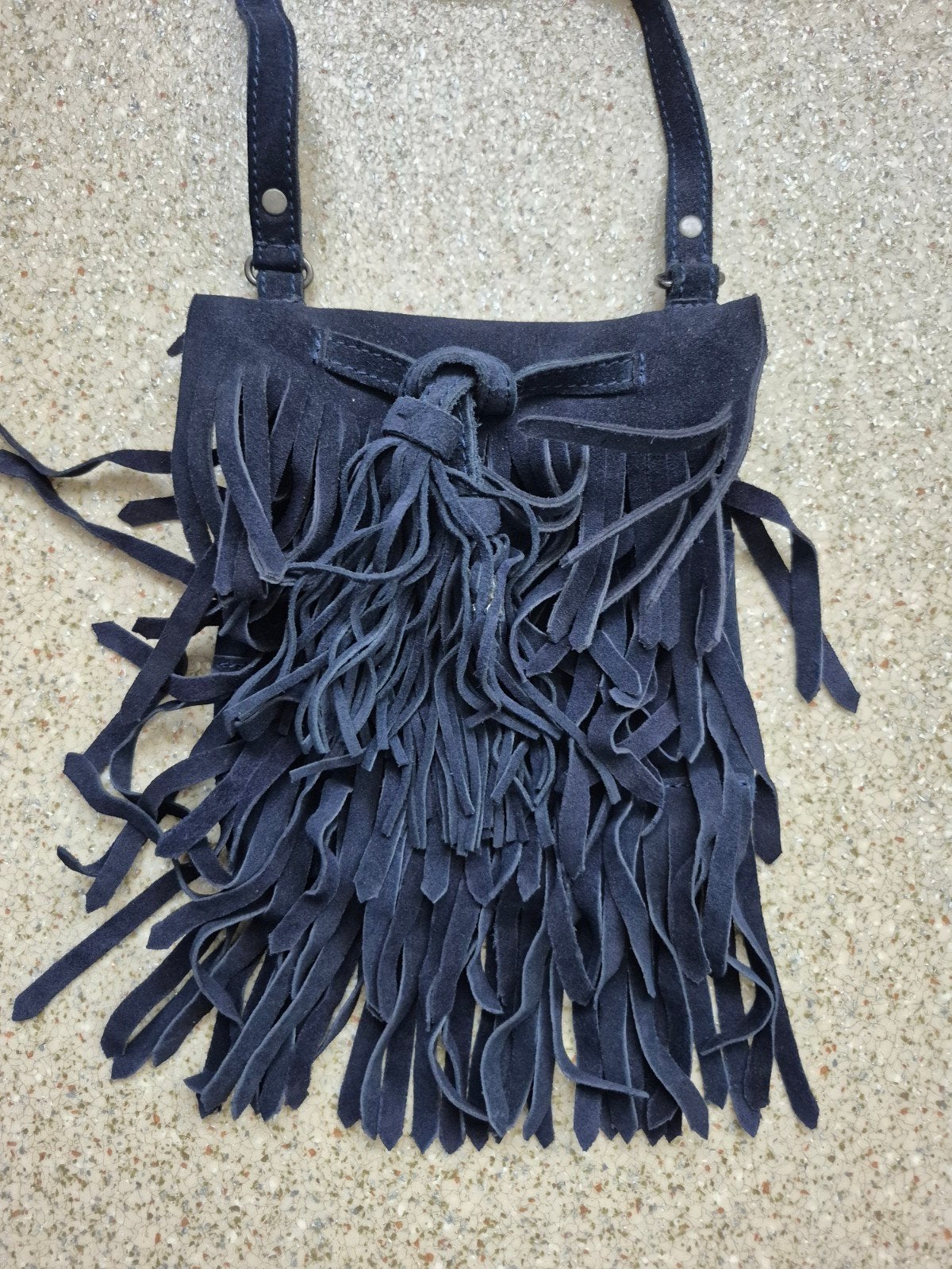 Donkerblauwe suède franje schoudertasje, Ophalen of Verzenden, Gebruikt, Blauw, Schoudertasje