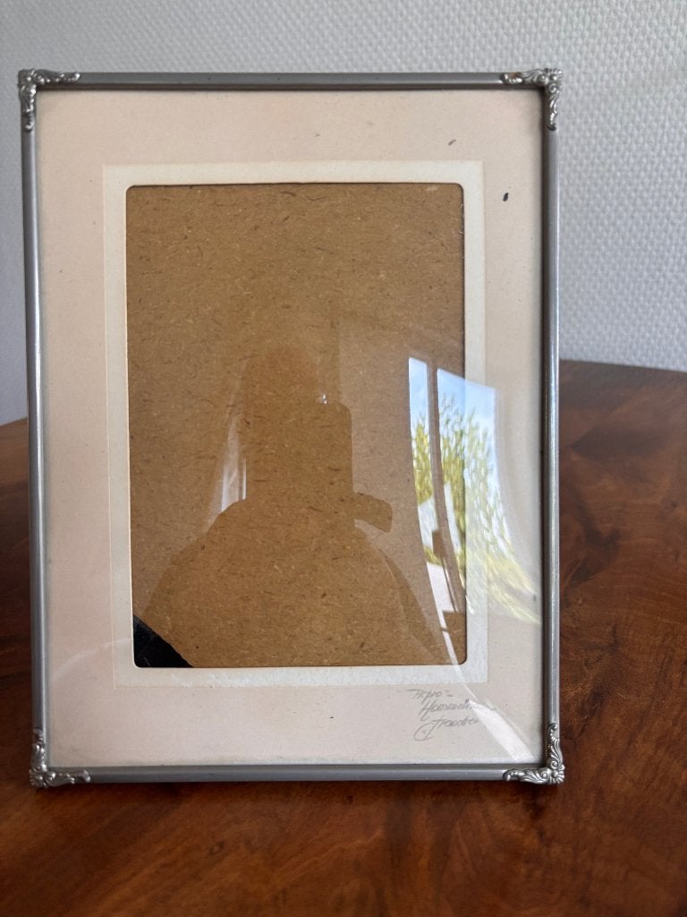 Vintage fotolijst met metalen lijst en bol glas 18*24., Ophalen of Verzenden