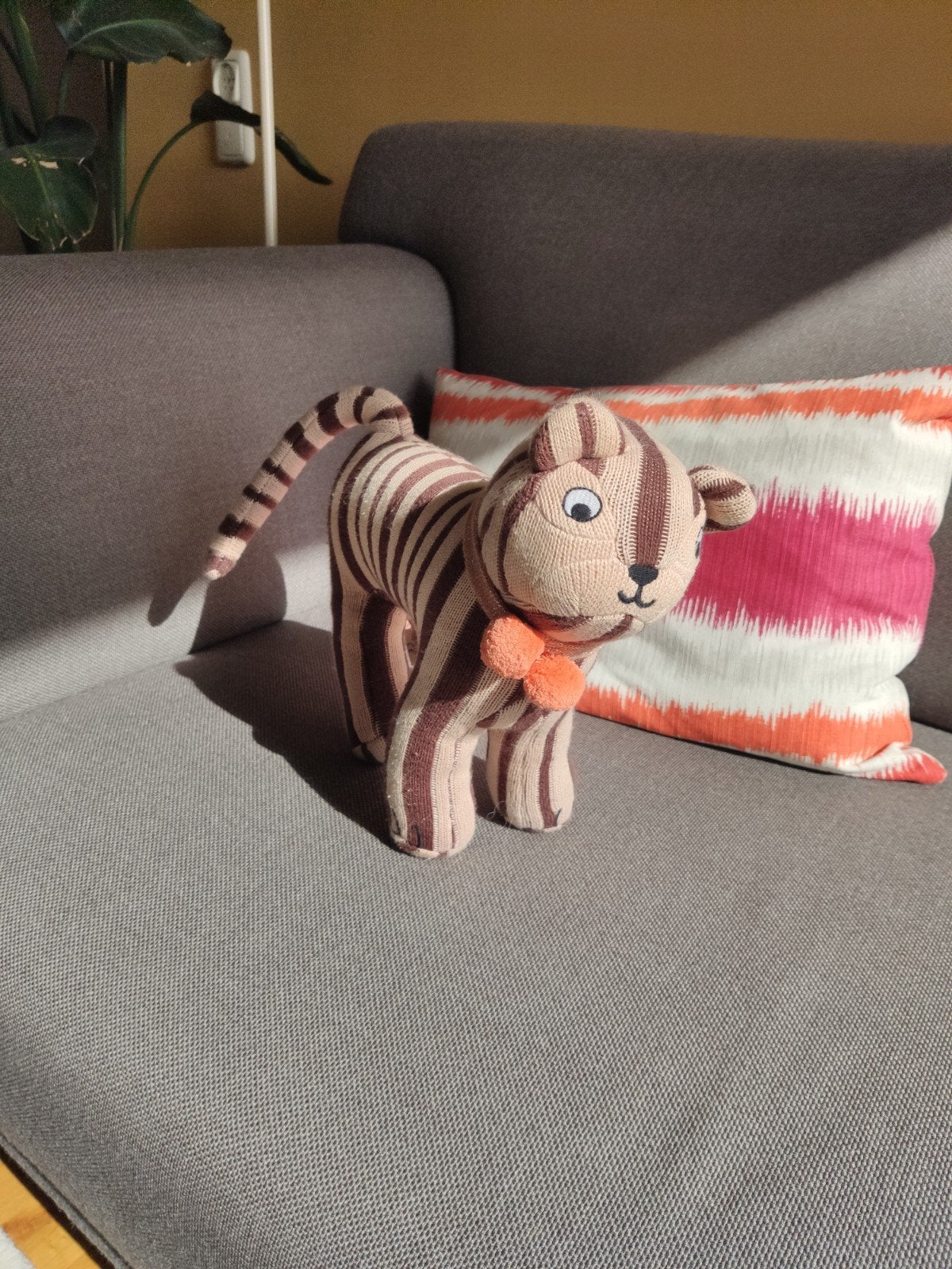 Oyoy gestreepte kat/poes knuffel, Ophalen of Verzenden, Zo goed als nieuw, Overige merken, Overige typen
