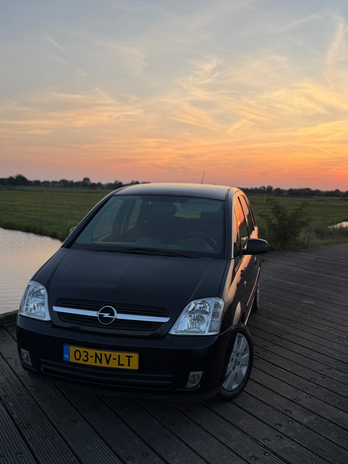 Opel Meriva 1.6 16V Easytronic 2004 Zwart !HELE NETTE AUTO!, Auto's, Opel, Stof, Zwart, 4 cilinders, 100 pk