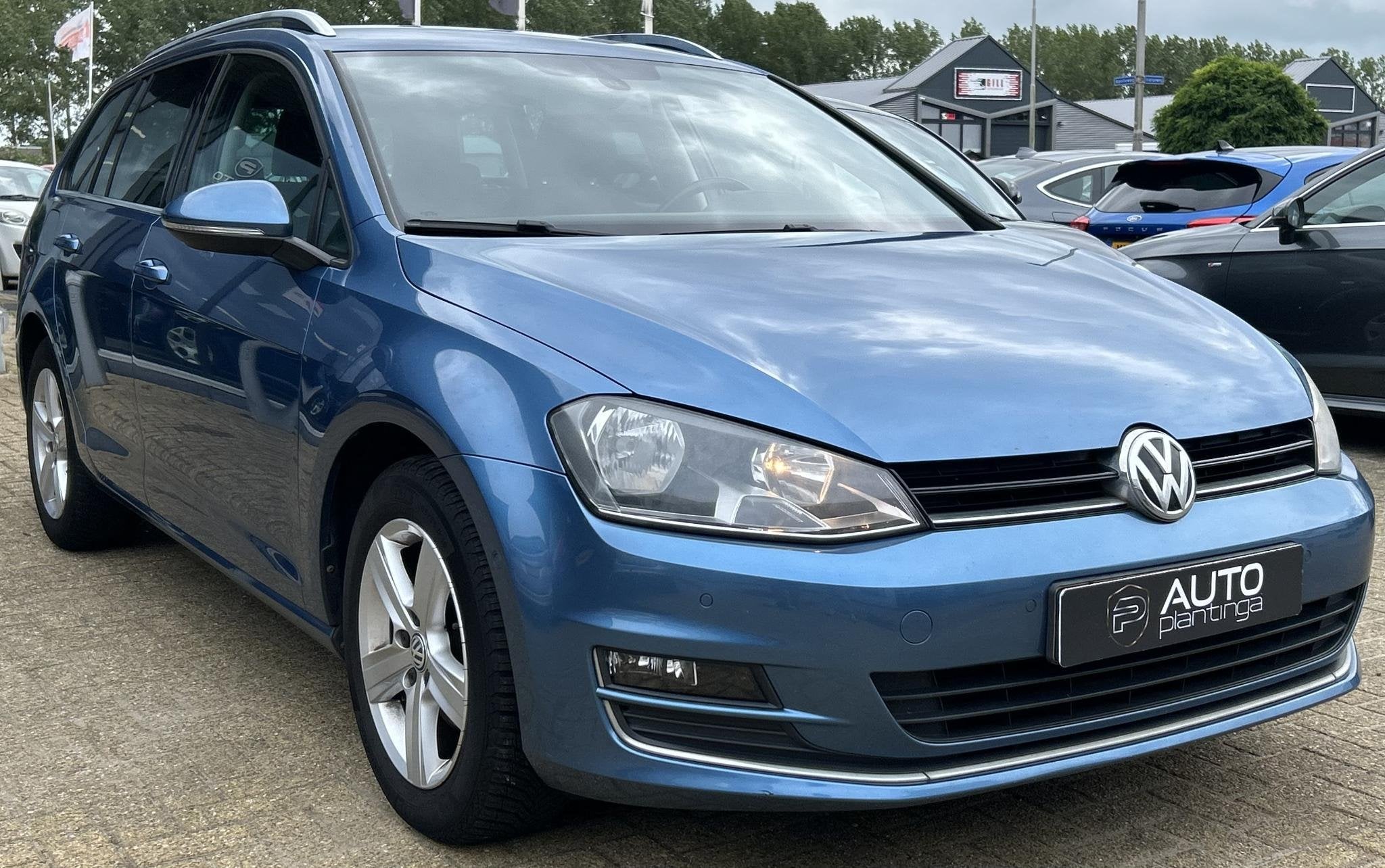 Volkswagen Golf Variant 1.2 TSI Highline | AUTOMAAT | Onderh, Gebruikt, Zwart, 4 cilinders, Blauw