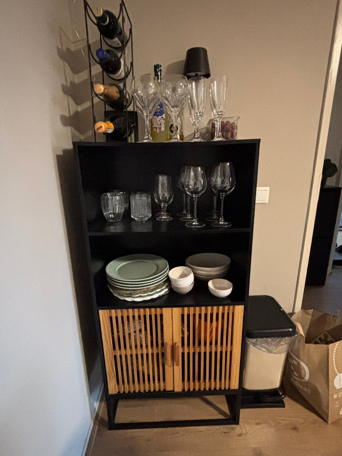 Zwart dressoir / servieskast / kast / Japandi stijl
