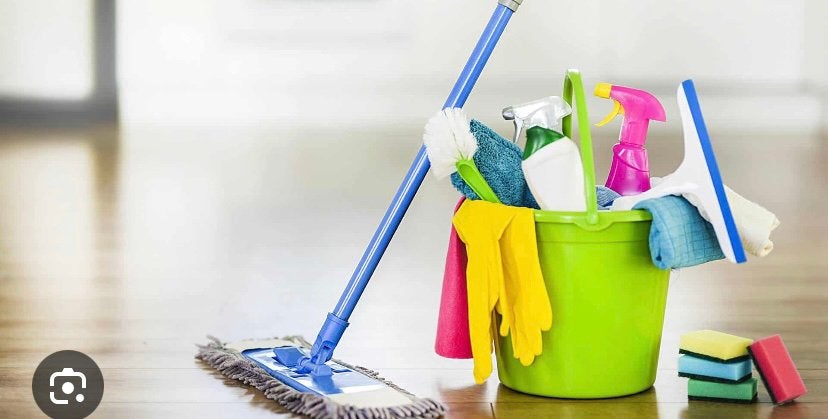 Schoonmaakhuis gezocht, Vacatures