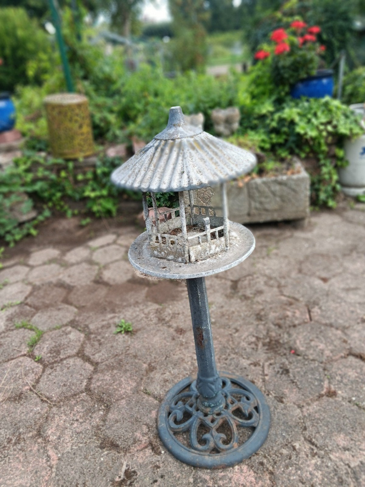 Decoratieve Pagode Tuinbeeld op Sokkel, Ophalen, Gebruikt, Metaal, Overige typen