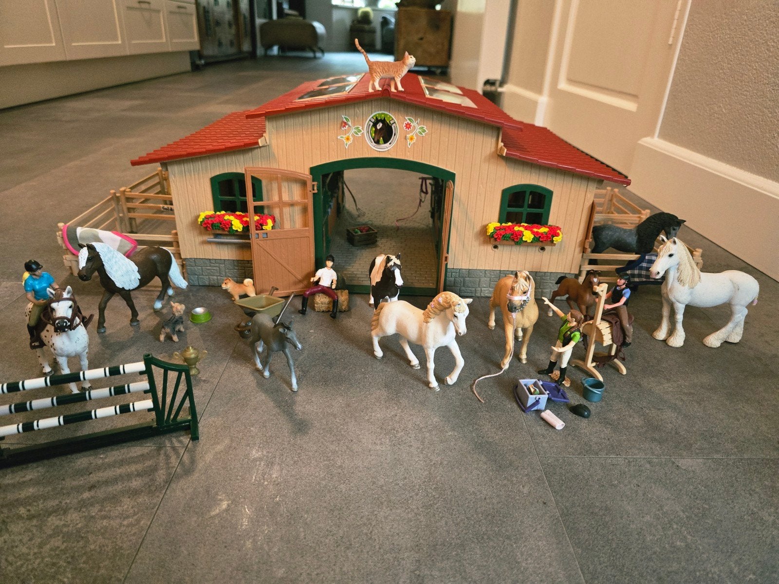 schleich paardenstal rijmanege zgan, Ophalen of Verzenden, Zo goed als nieuw, Paard, Beeldje of Figuurtje