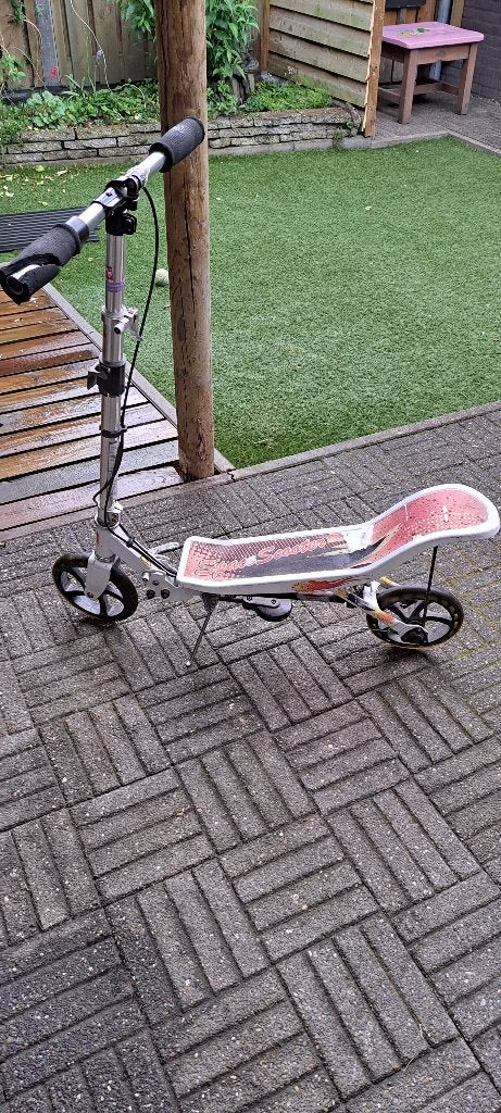Spacescouter, Fietsen en Brommers, Ophalen, Gebruikt, Overige typen, Space scooter