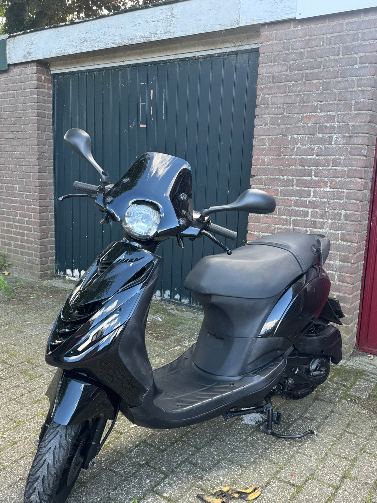 Piaggio Zip 4T Brom Black On Black Full option!, Ophalen, Zo goed als nieuw, Benzine, Zip