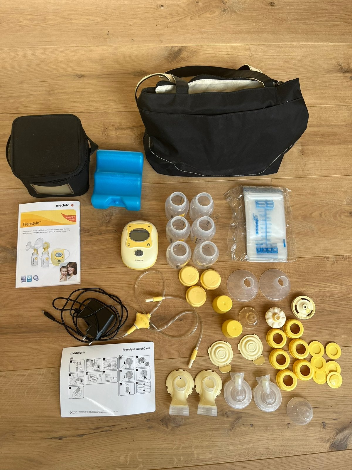 Medela freestyle kolf en toebehoren, Ophalen of Verzenden, Zo goed als nieuw, Borstkolf