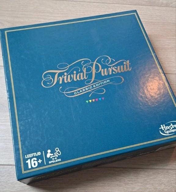 Trivial Pursuit Classic Edition Bordspel (Triviant), Vijf spelers of meer, Ophalen of Verzenden, Zo goed als nieuw, Hasbro Gaming