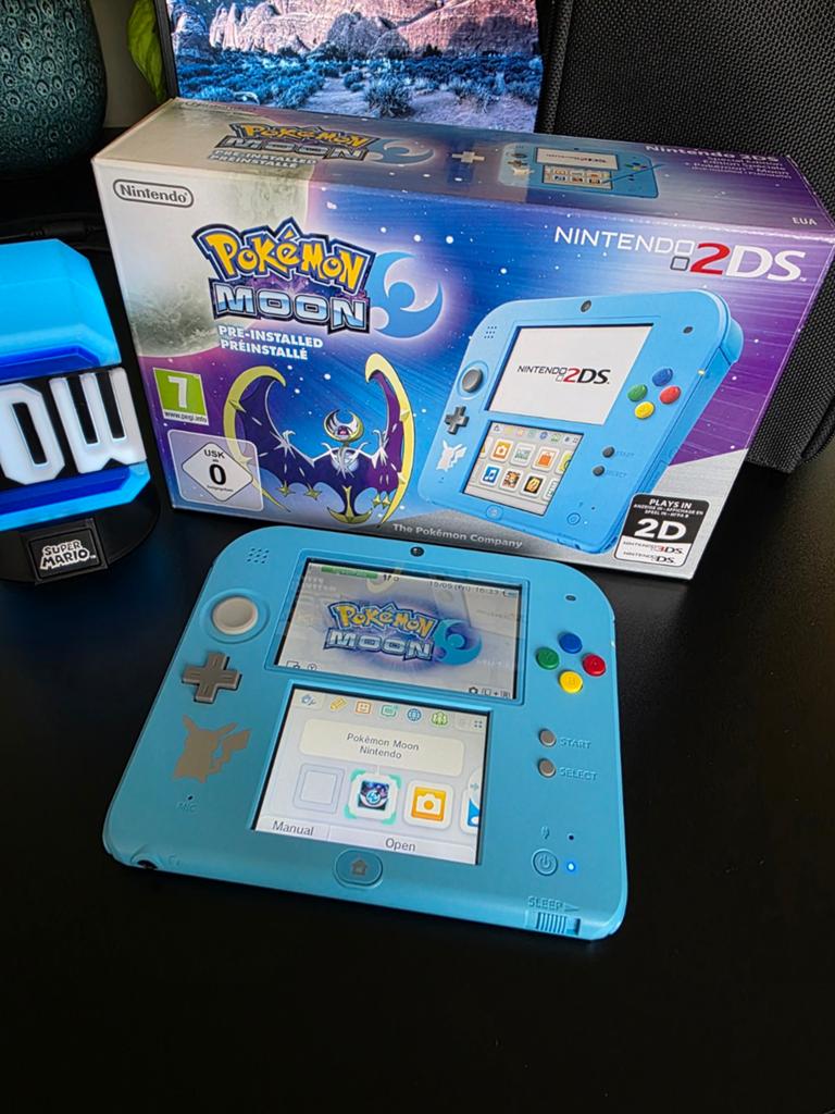 Nintendo 2DS Pokemoon Moon Edition, Ophalen of Verzenden, Zo goed als nieuw, Blauw, 2DS
