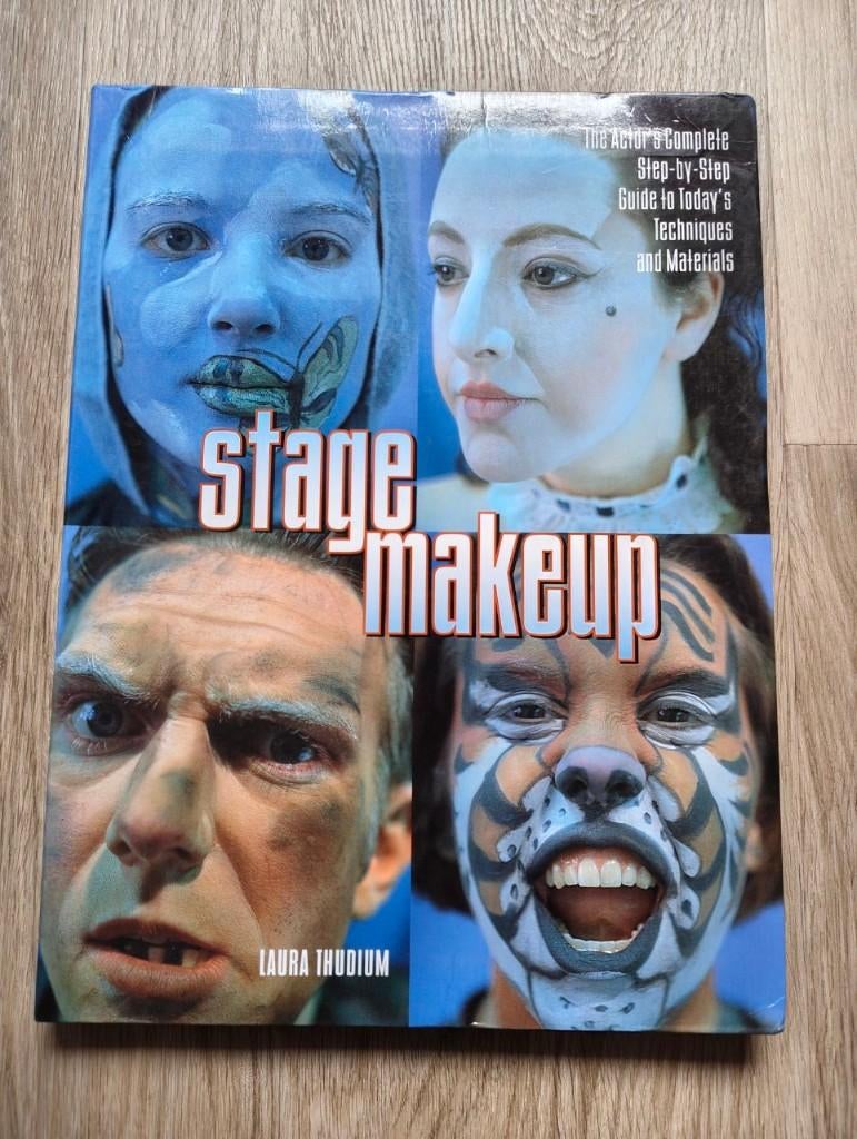 Laura Thudium - Stage makeup, Ophalen of Verzenden, Gelezen, Overige onderwerpen