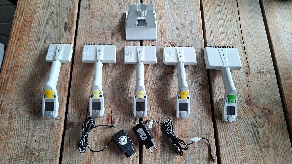 5x Eppendorf Xplorer Plus Elektronisch micro pipet, ., Ophalen of Verzenden, Zo goed als nieuw, .