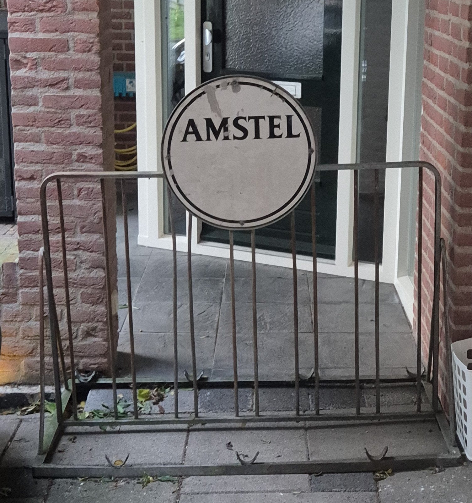 Vintage Amstel Reclamebord / Fietsenrek, Ophalen, Gebruikt, Reclamebord