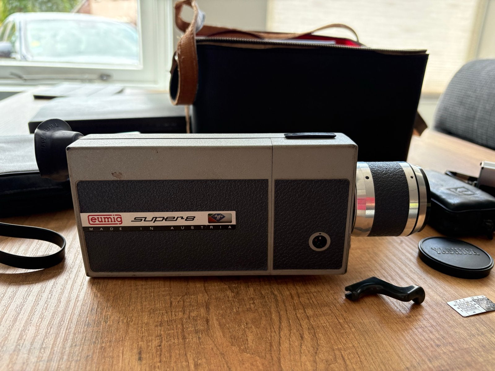 Vintage Eumig Super 8 camera met accessoires en tas, Audio, Tv en Foto, Videocamera's Analoog, Ophalen, 8mm, Camera