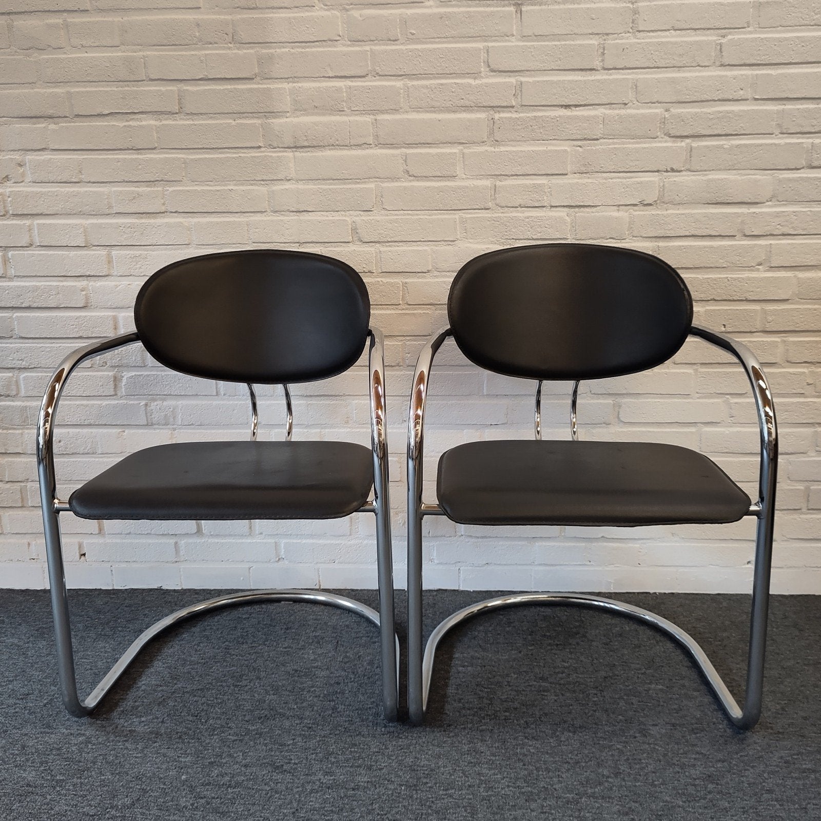 Set van 2 Effezeta stoelen met chroom frame, Gebruikt, Twee, Zwart, Ophalen of Verzenden