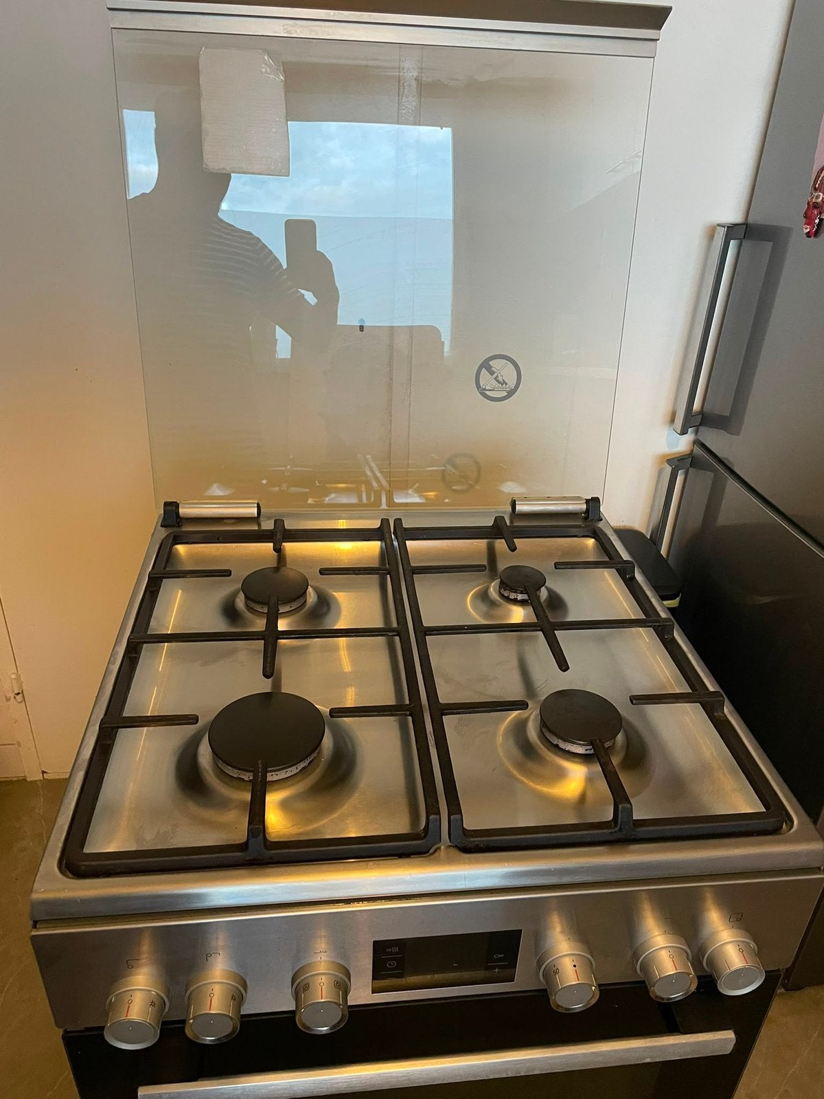 Bosch Gasfornuis met oven, werkt perfect!, Witgoed en Apparatuur, Zo goed als nieuw, Gas, 85 tot 90 cm, 4 kookzones