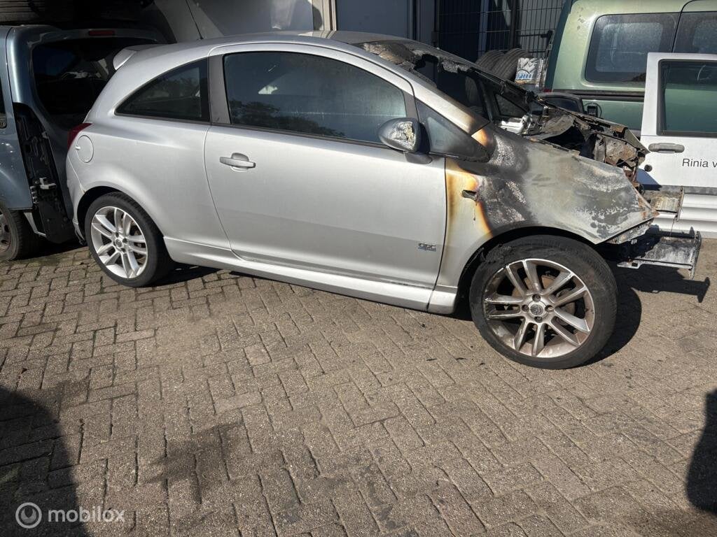 Onderdelen Opel Corsa 1.4-16V Sport, Gebruikt, Opel, Opel