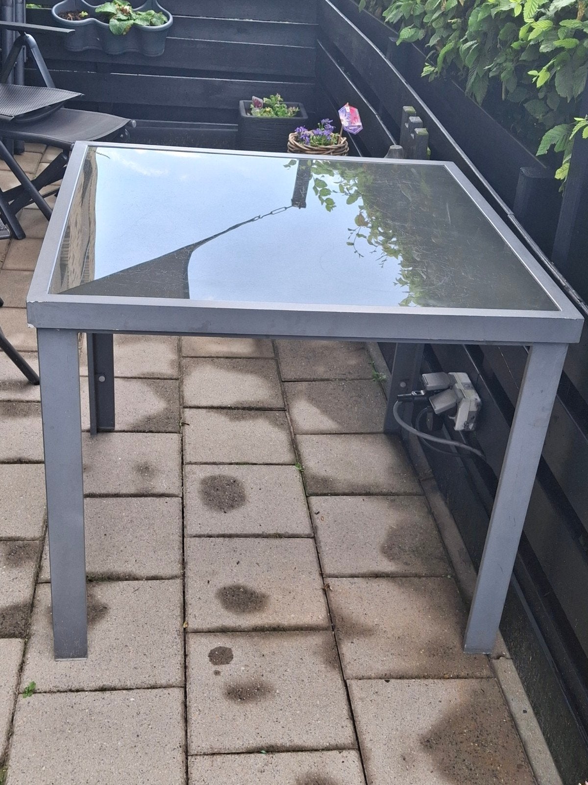 Tuin bijzettafel met glazen blad, Tuin en Terras, Ophalen of Verzenden