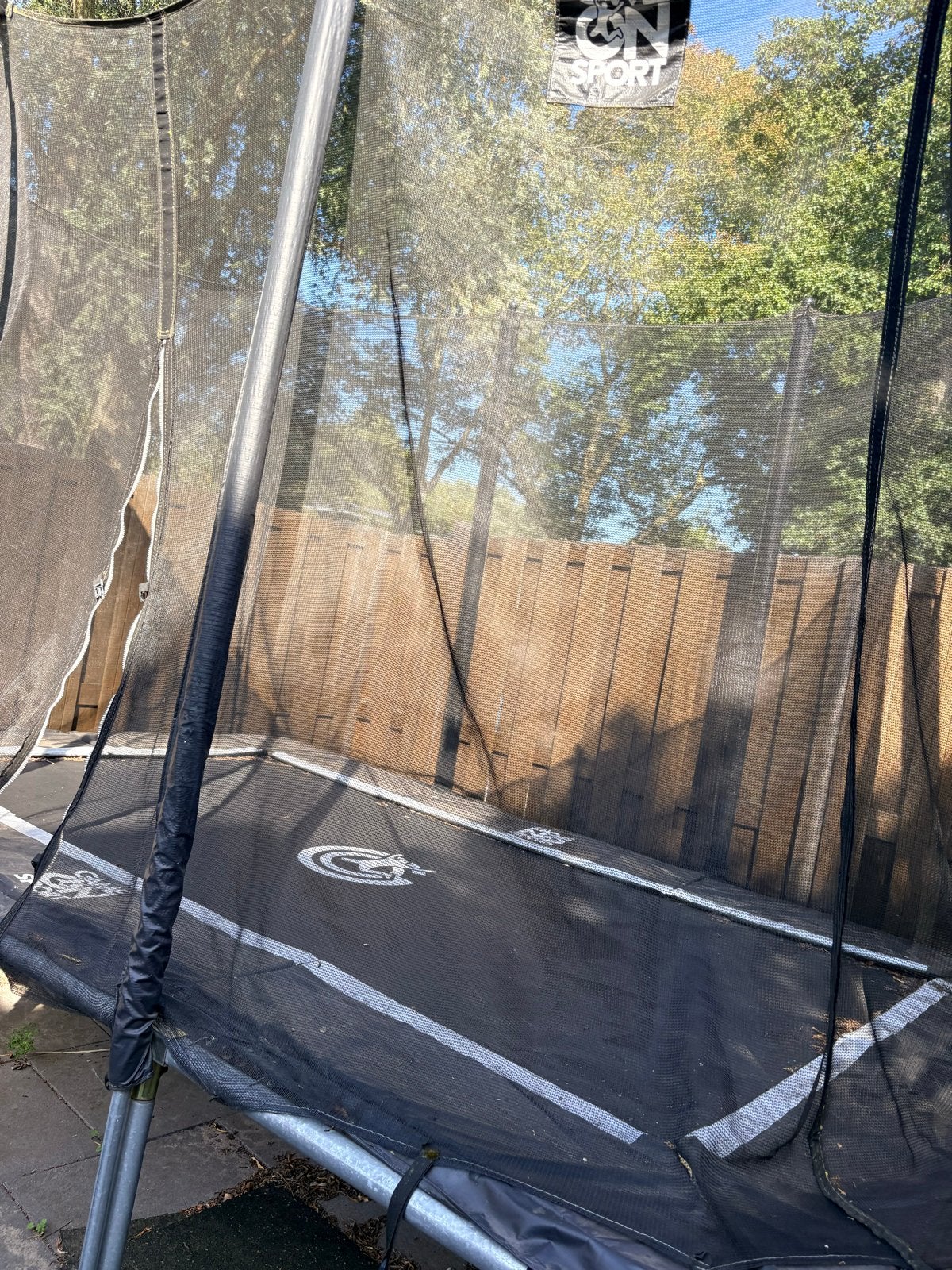Game On Sport Trampoline JUMPLINE 213 x 335 cm met veilighei, Ophalen, Gebruikt