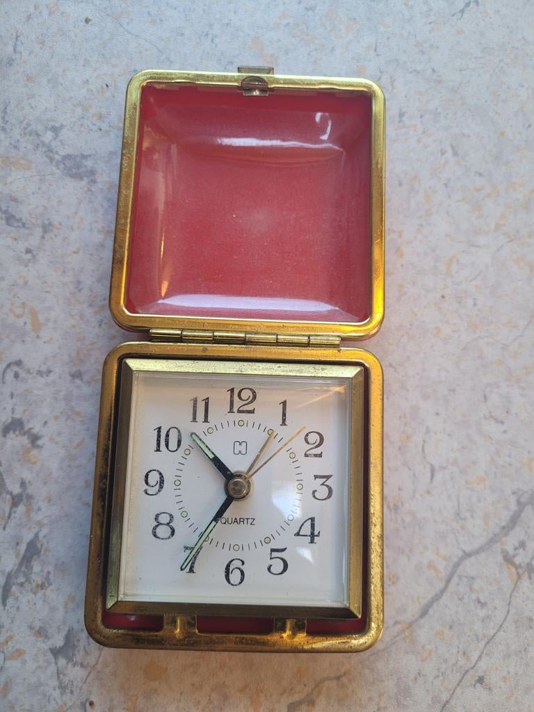 Vintage Haller reiswekker Quartz, Antiek en Kunst, Antiek | Klokken, Ophalen of Verzenden