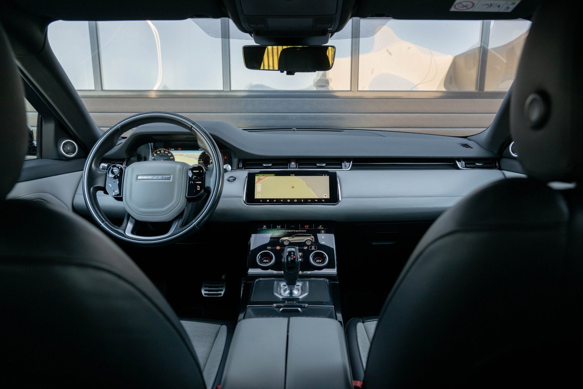Land Rover Range Rover Evoque 2.0 D150 AWD R-Dynamic HSE|Mer, Auto's, Land Rover, Automaat, Dealer onderhouden, Gebruikt, 4 cilinders