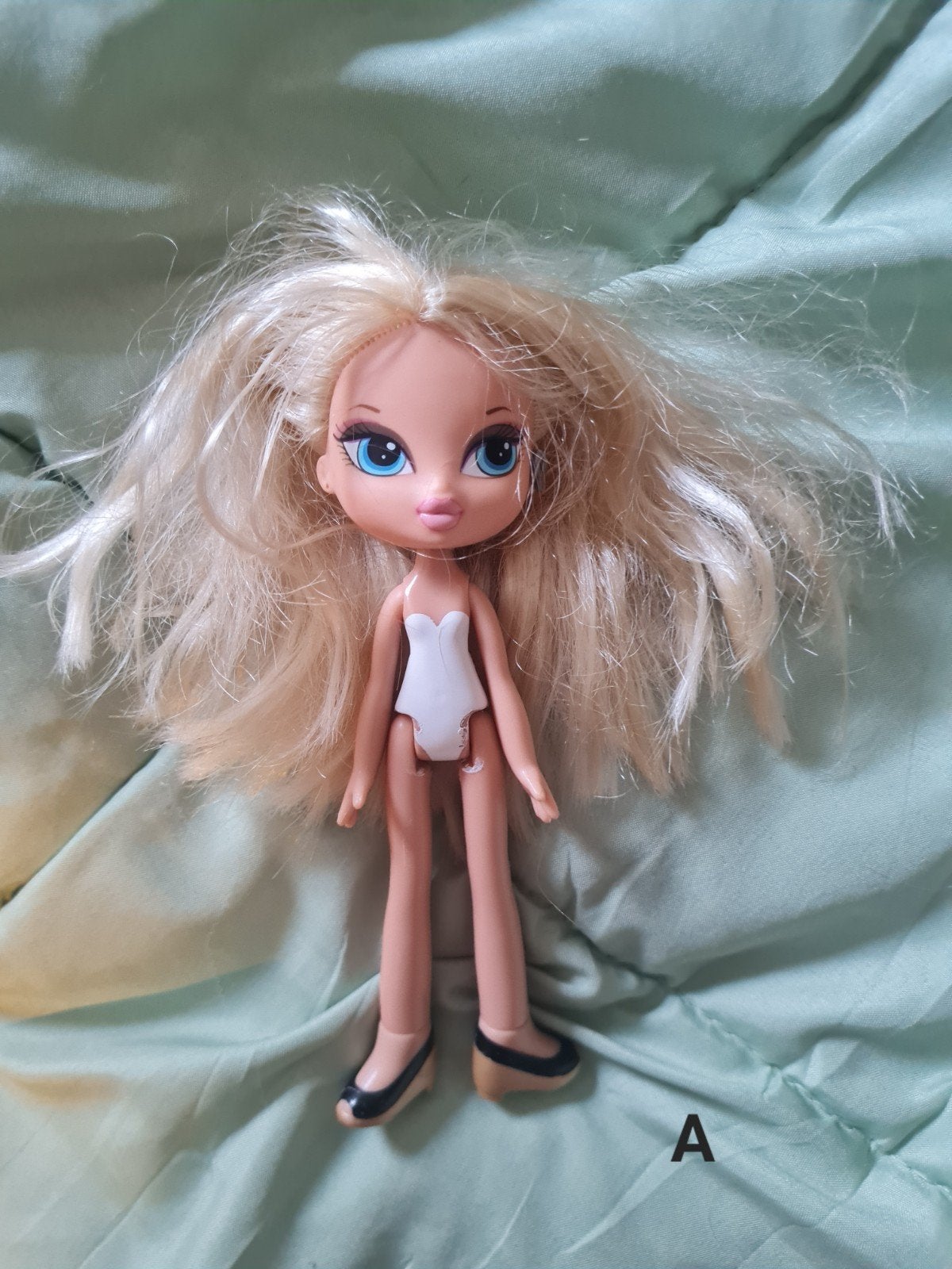 Bratz pop met blond haar - Zo goed als nieuw, Ophalen of Verzenden, Zo goed als nieuw, Barbie