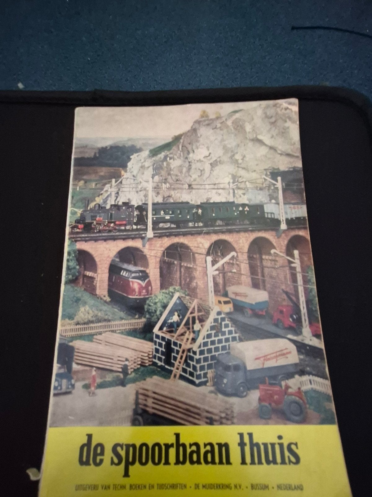 De Spoorbaan Thuis - Hobby Bulletin (1961), Ophalen of Verzenden